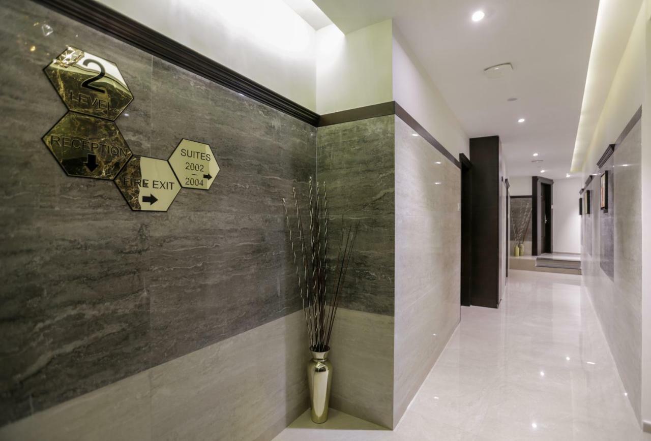 York Hotel Kochi Bagian luar foto