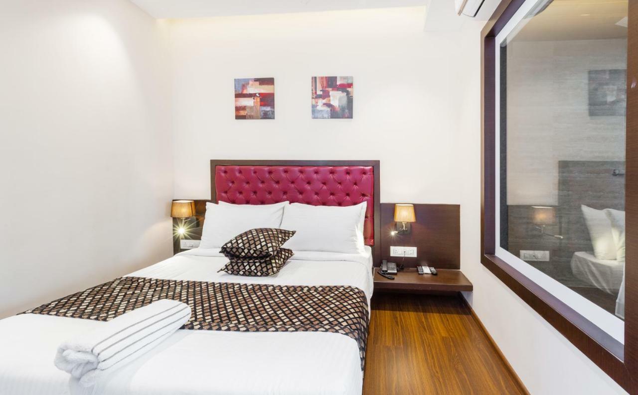 York Hotel Kochi Bagian luar foto