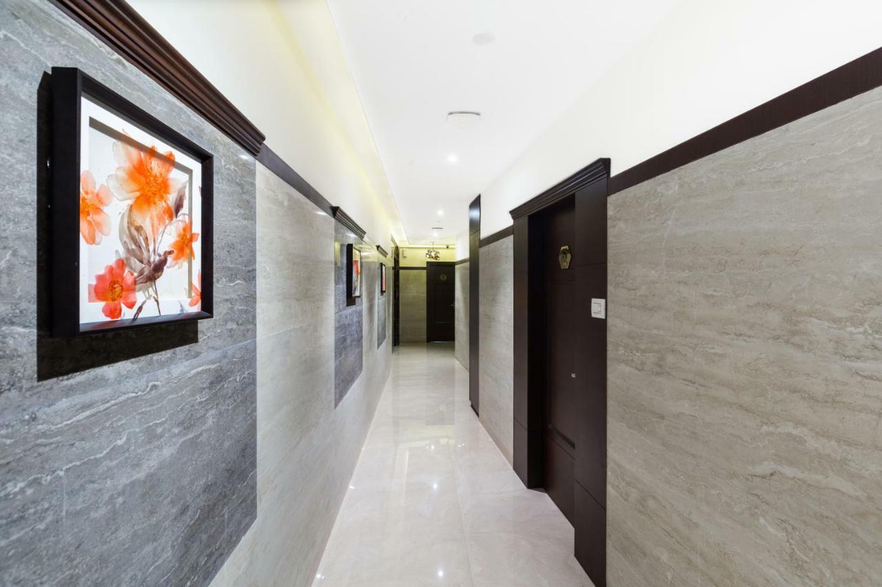 York Hotel Kochi Bagian luar foto