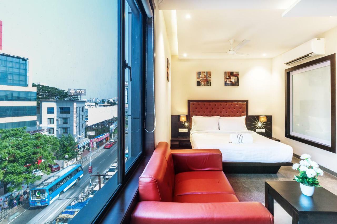 York Hotel Kochi Bagian luar foto