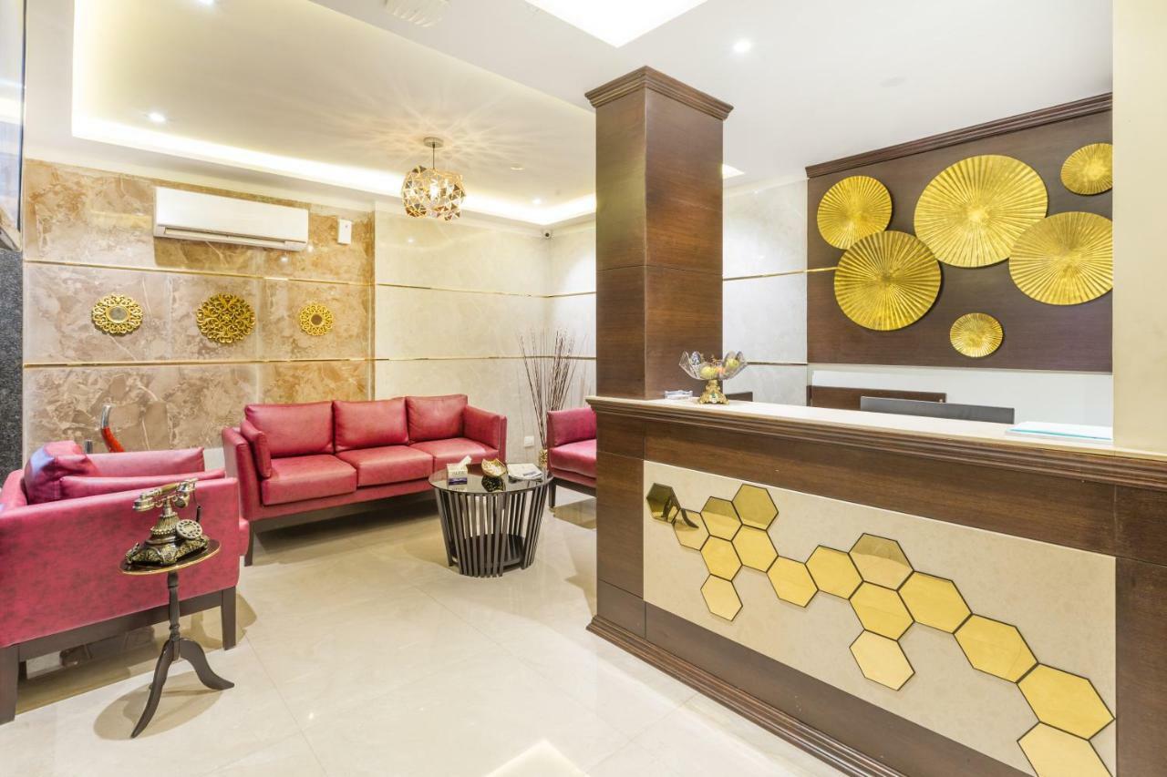 York Hotel Kochi Bagian luar foto